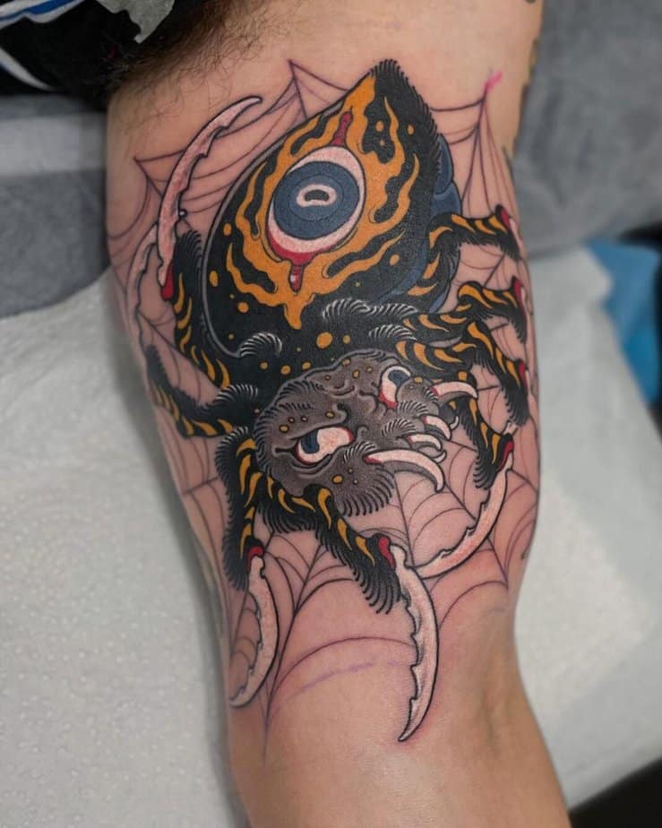 Tatuaggio con ragno colorato