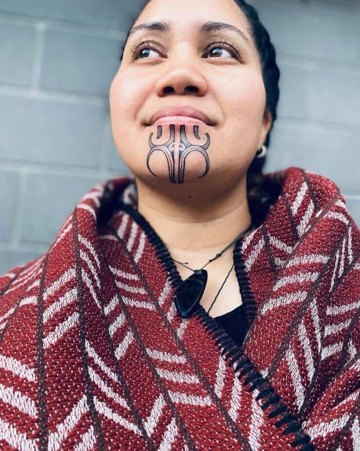 4. Traditional face Maori tattoo