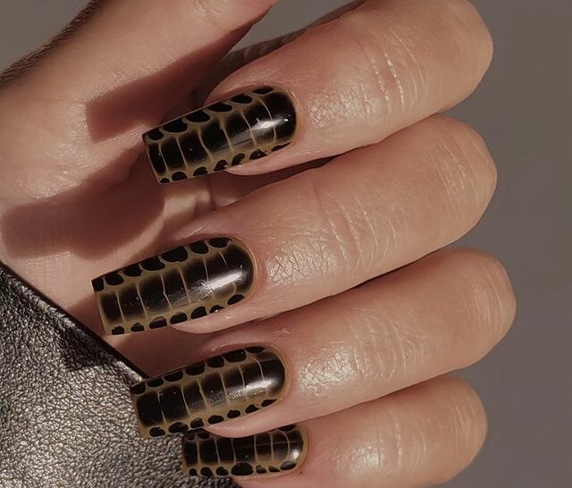 20 Mystic Snake Nails For Serpentine Chic Vibes