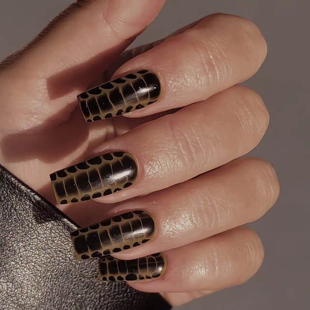 20 Mystic Snake Nails For Serpentine Chic Vibes