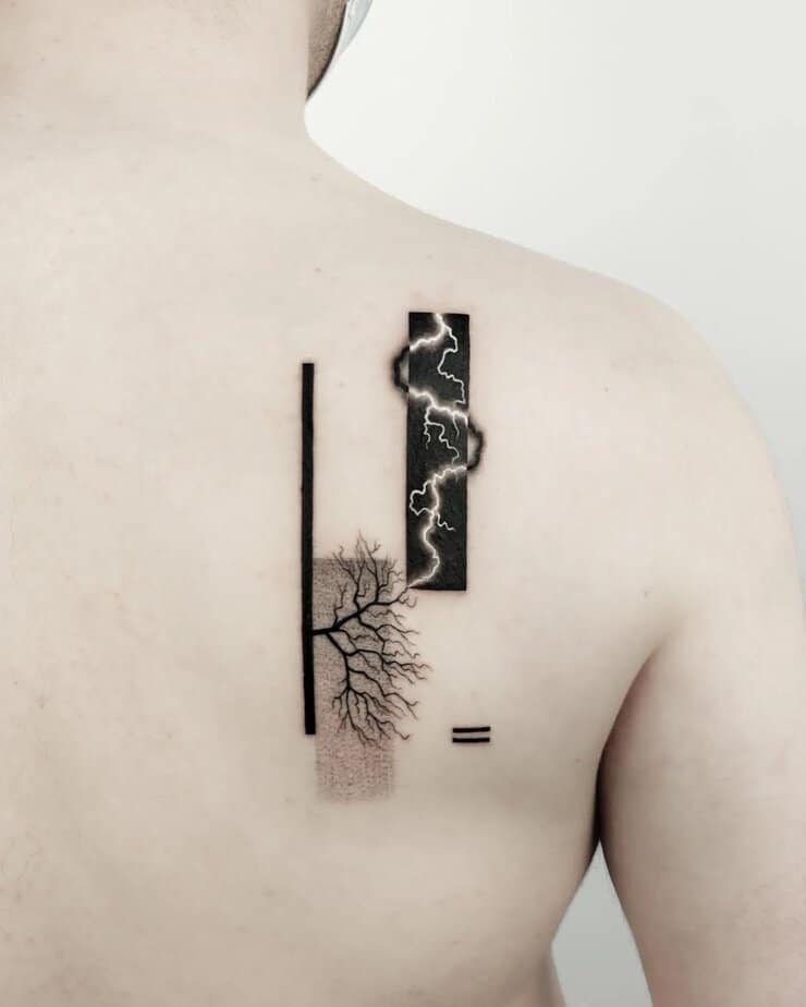 Tatuaggio unico con fulmine1