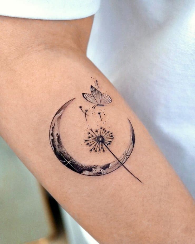 Tatuaggi della luna con farfalle
