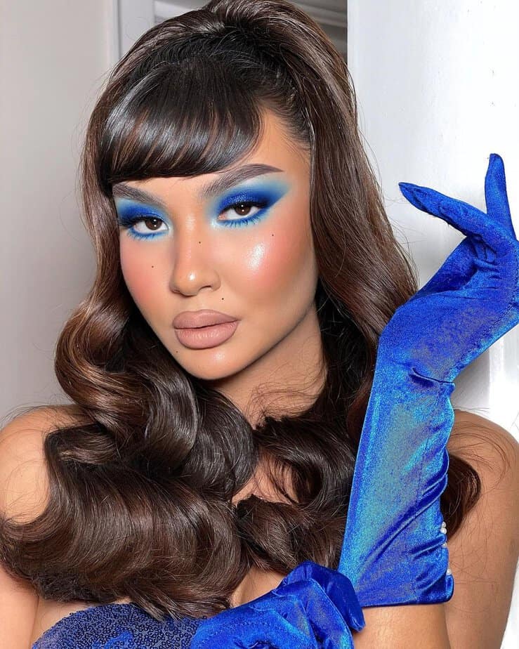 40 Beautiful Blue Eyeshadow Looks To Experiment With