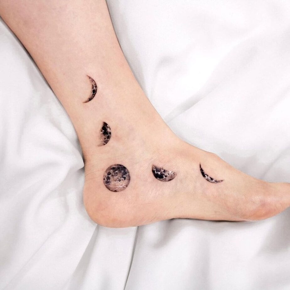 20 Captivating Foot Tattoos That Will Leave You In Awe 12