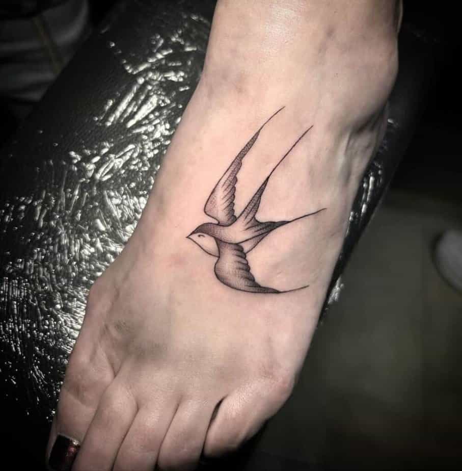 20 Captivating Foot Tattoos That Will Leave You In Awe