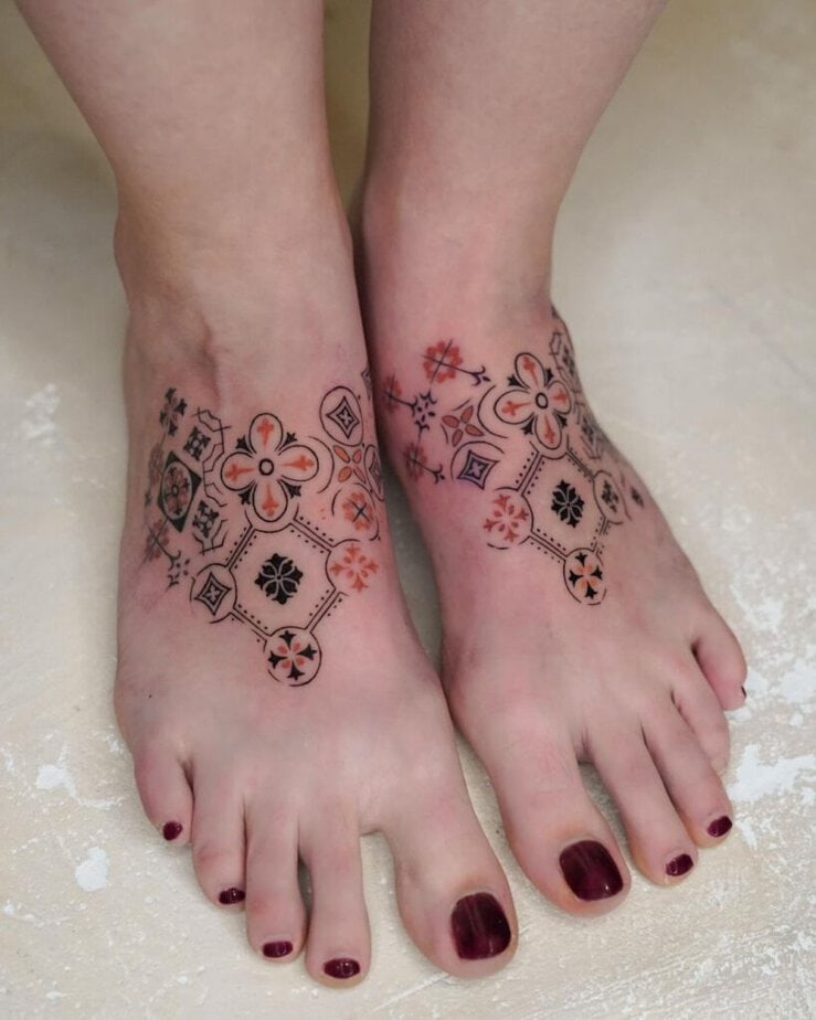 20 Captivating Foot Tattoos That Will Leave You In Awe 4