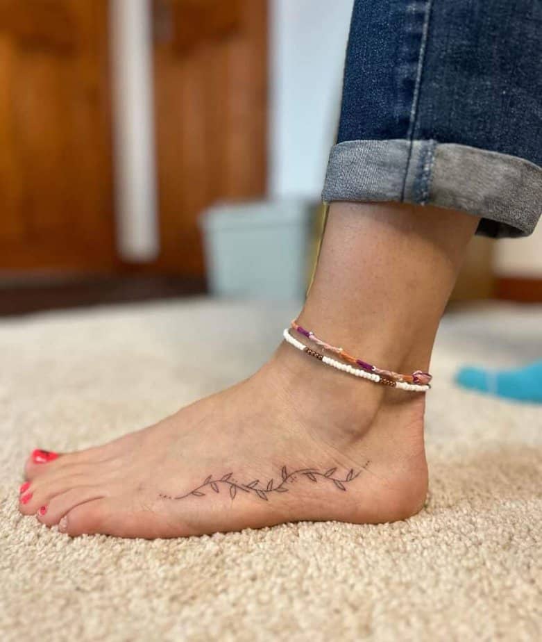 20 Captivating Foot Tattoos That Will Leave You In Awe