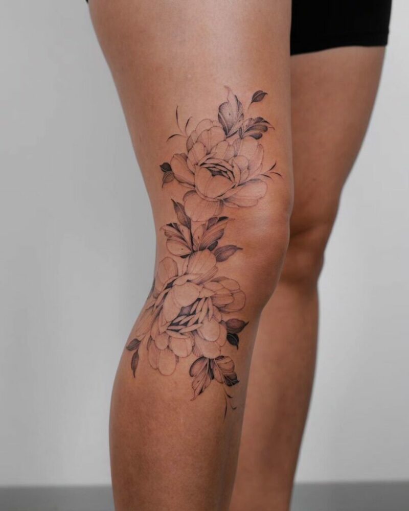 20 satisfying knee tattoo ideas that bend the rules