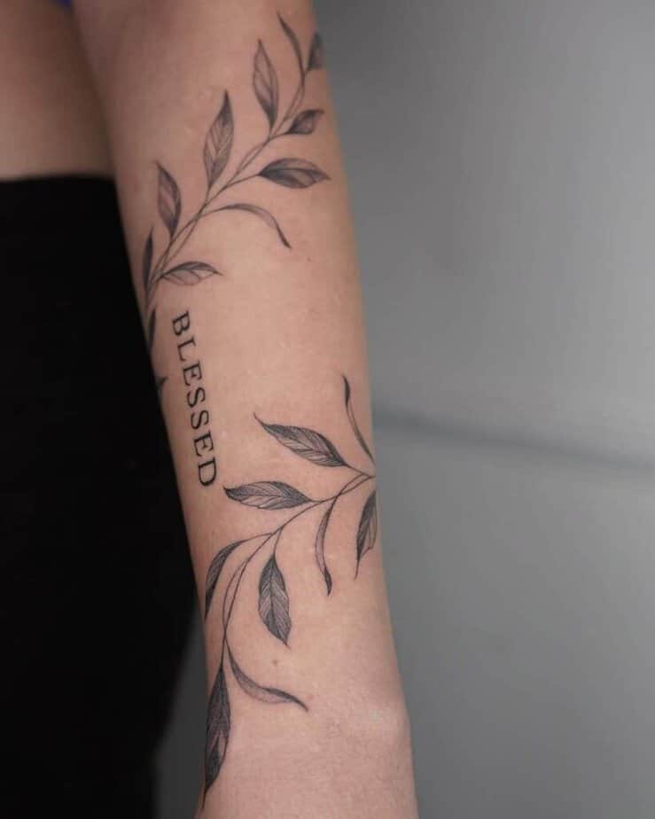 21 Relaxing Leaf Tattoos That8217ll Leave You Itching For Ink 16