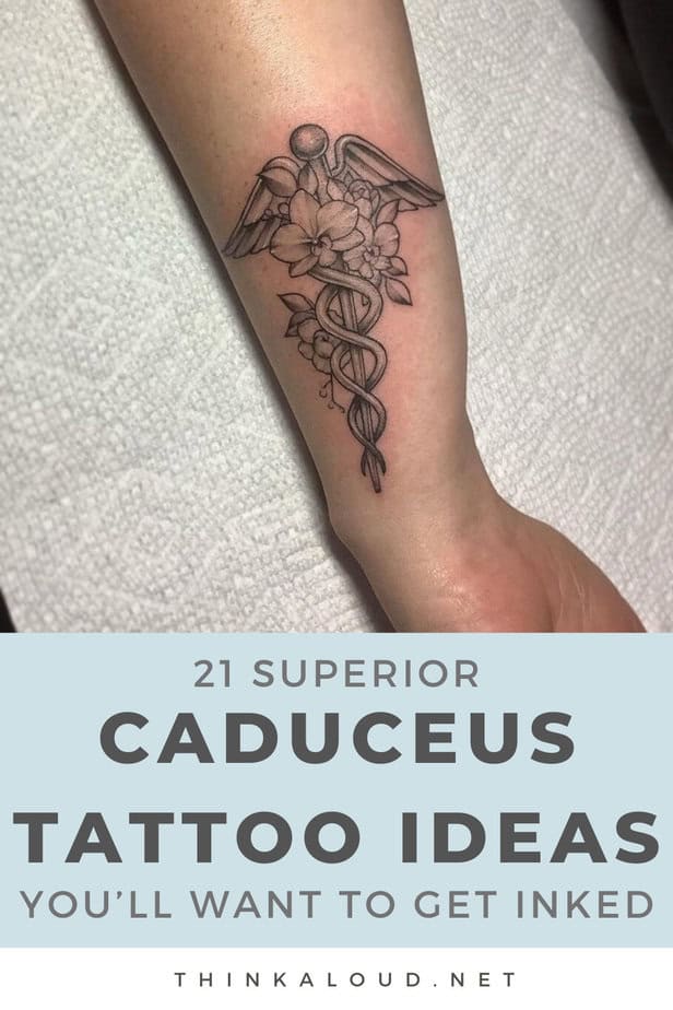 21 idee di tatuaggio con caduceo di qualità superiore che vorrete farvi inchiostrare