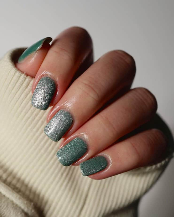 40 Unique Velvet Nail Designs To Nail This Glittery Trend