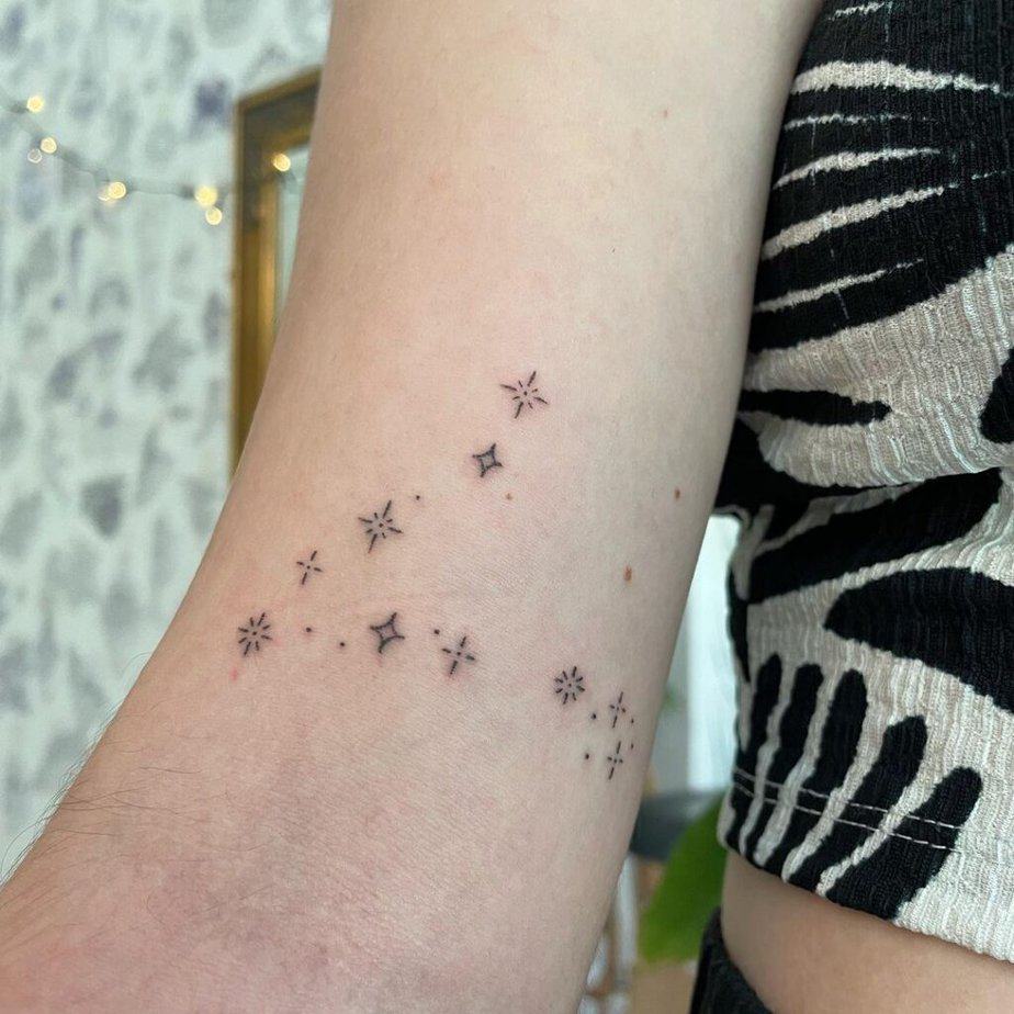 23 Popular Pisces Tattoos To Personify Your Dreamy Star Sign