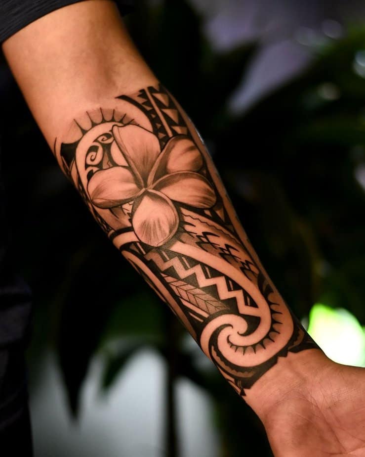 Scoprite la bellezza delle Hawaii con questi 40 meravigliosi tatuaggi hawaiani