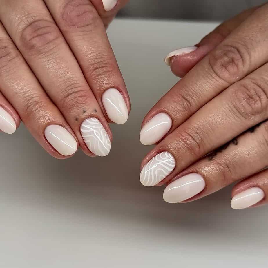 40 Brilliant Short White Nail Ideas To Make Your Manicure Pop