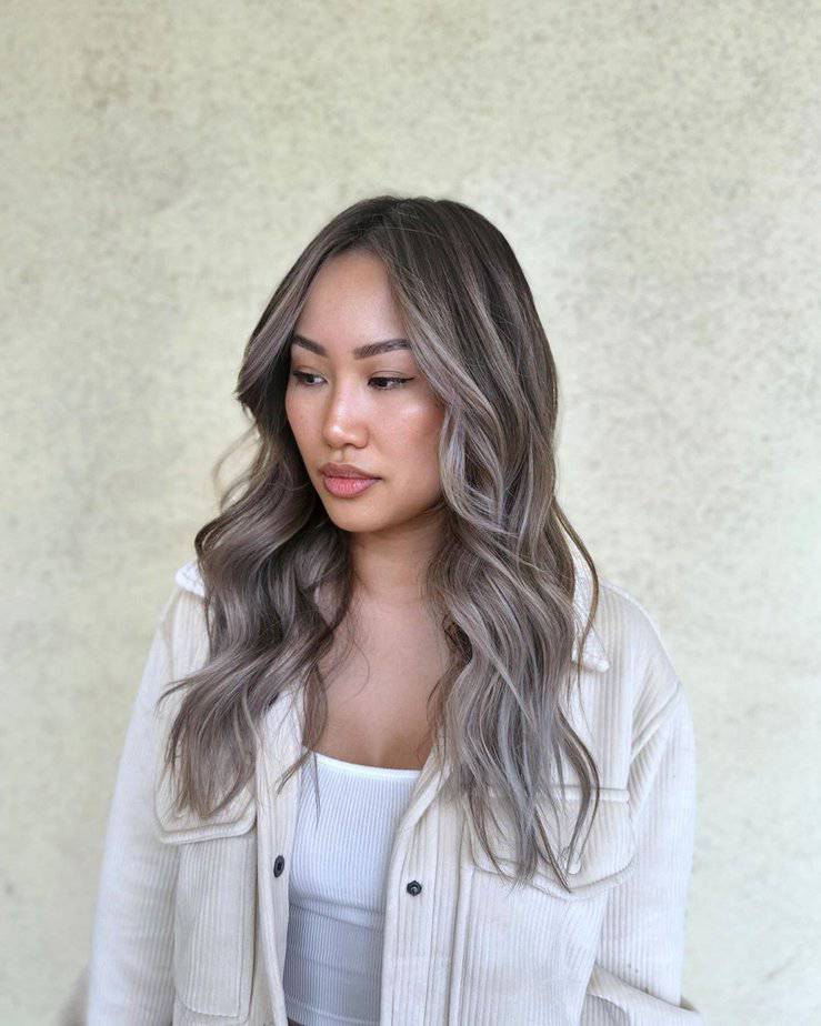 Ash blonde ombre