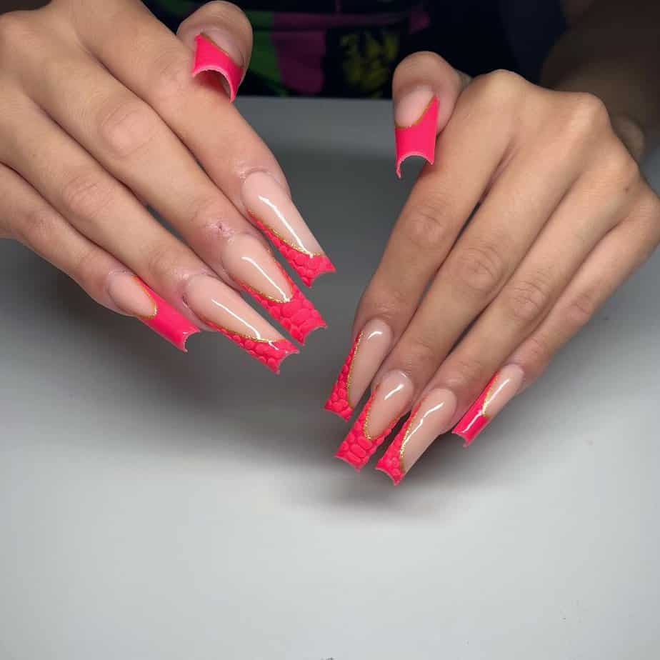 36 Warm and Sweet Coral Nails For A Seaside Elegance
