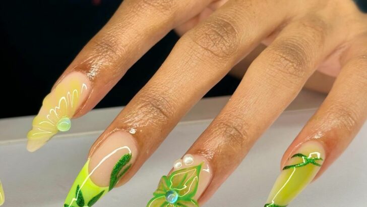 35 Exotic Vacation Nails For A True Summer Experience