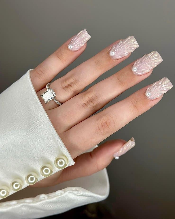 Seashell nails