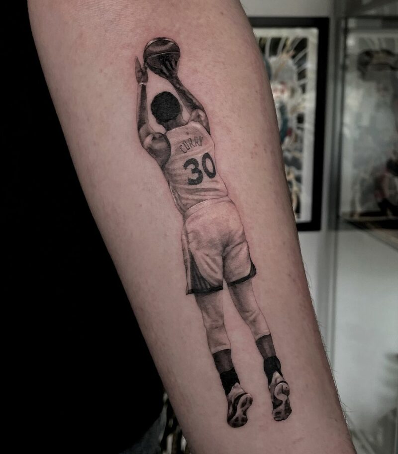 These 40 Basketball Tattoo Designs Are All Slam Dunks