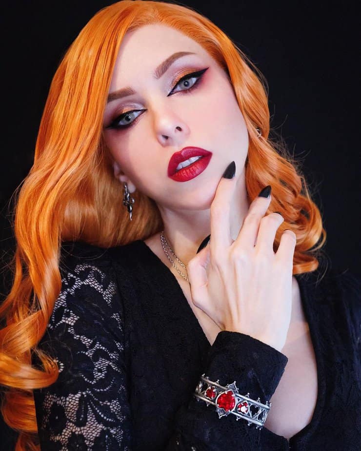 16. Fiery goth glamour