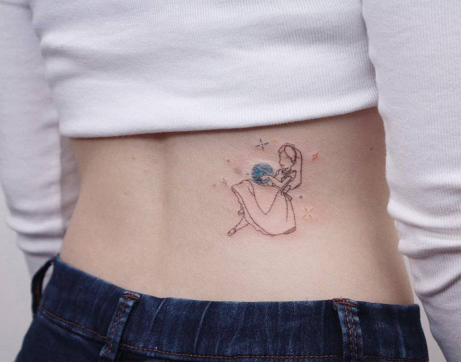 21 Waist Tattoos That Are Not A Waste Of Your Time