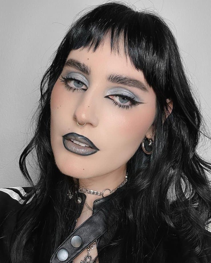 2. Frosted goth glam