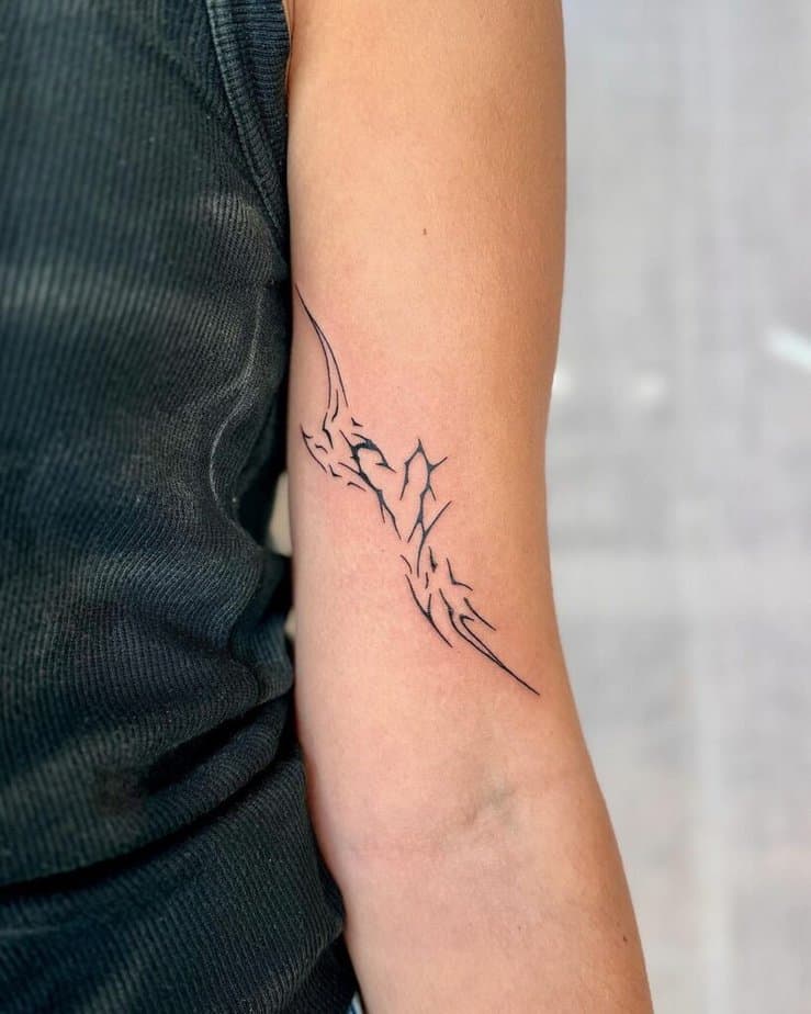 20 Radiant Bicep Tattoo Ideas For Women Who Love Elegant Ink 20