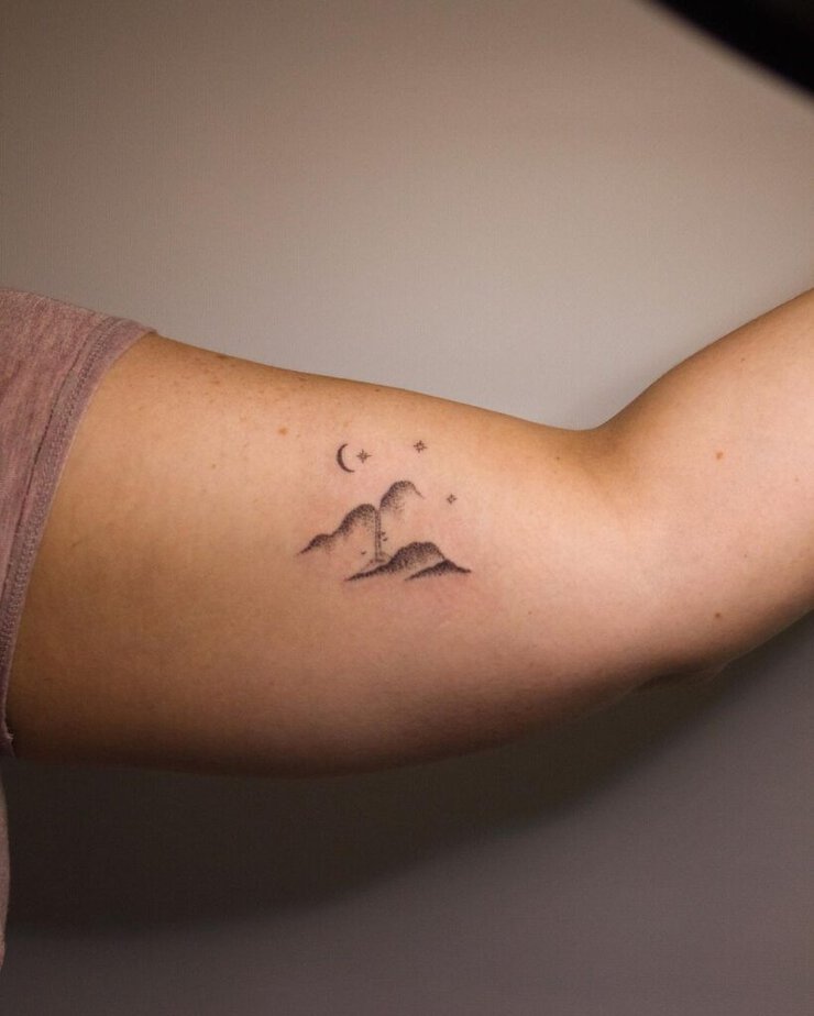 20 Radiant Bicep Tattoo Ideas For Women Who Love Elegant Ink 8