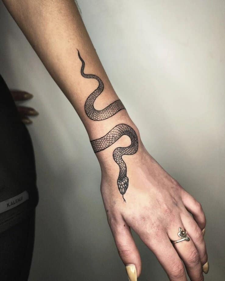 20 Top Notch Snake Tattoo Ideas That Slay The Ink Game 2