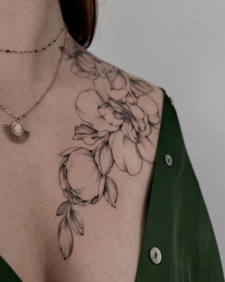 23 Captivating Collarbone Tattoos To Spark Your Interest 16