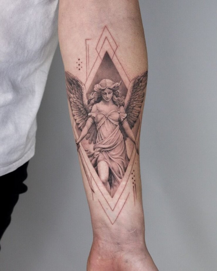 23 Dazzling Forearm Tattoo Designs For Any Aesthetic 14