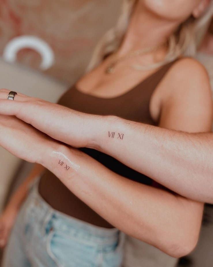 23 Jaw-Dropping Wrist Tattoos That Are Better Than Jewelry