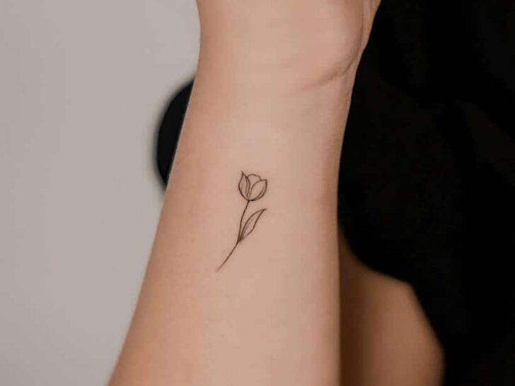 23 Jaw-Dropping Wrist Tattoos That Are Better Than Jewelry