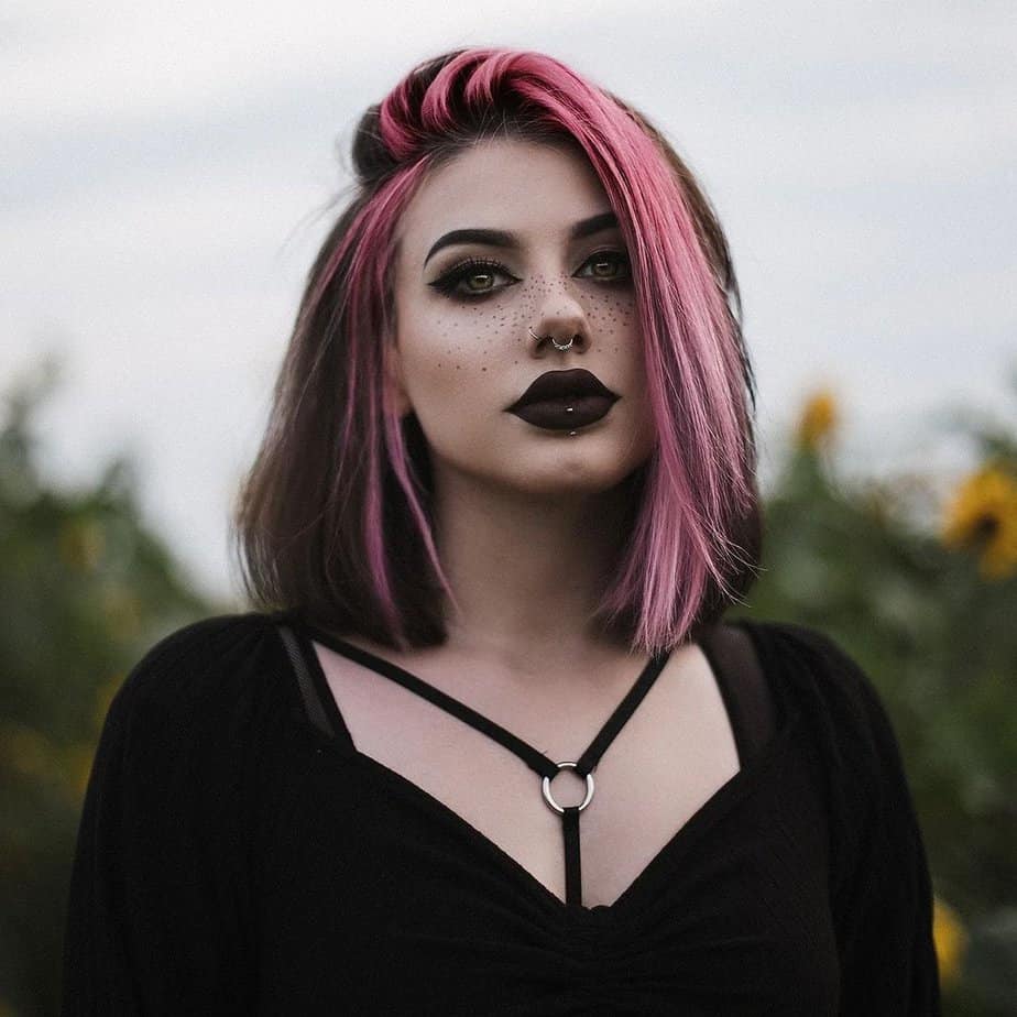 These 30 Gorgeous Goth Makeup Looks Will Put A Spell On You