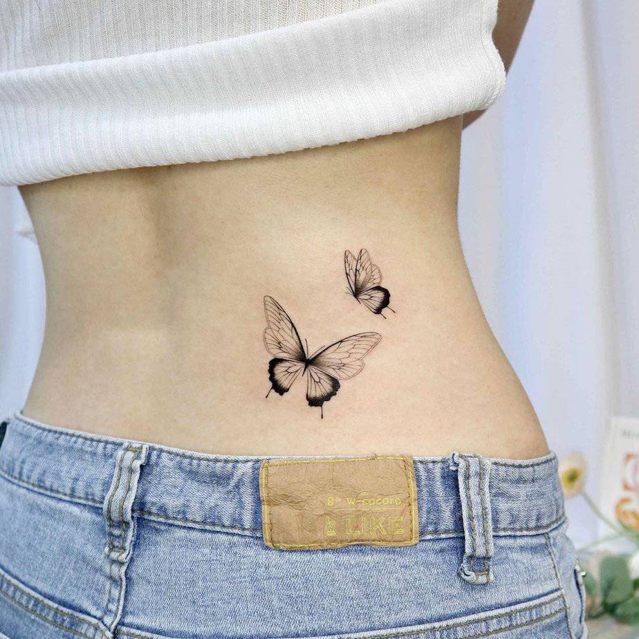 21 Waist Tattoos That Are Not A Waste Of Your Time