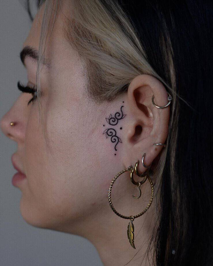 20 Extraordinary Ear Tattoos You Need To Hear About