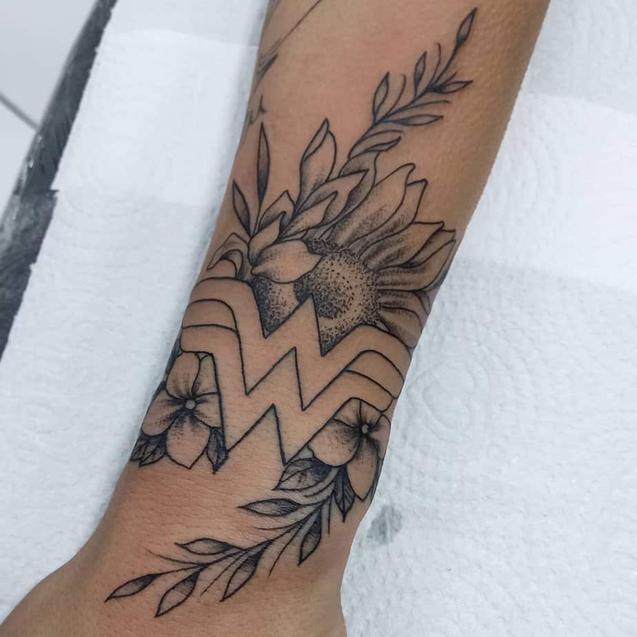 18 Wonder Woman Tattoos That Are Wonder-fully Fierce