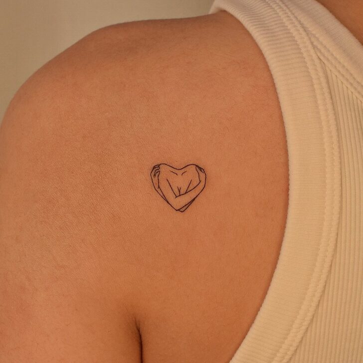 18 Minimalist Heart Outline Tattoos to Steal Yours