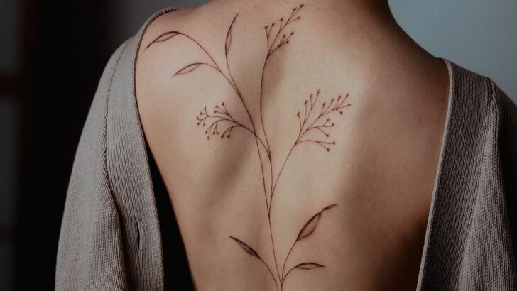 18 Intriguing Back Tattoos For Women To Express Your Creativity