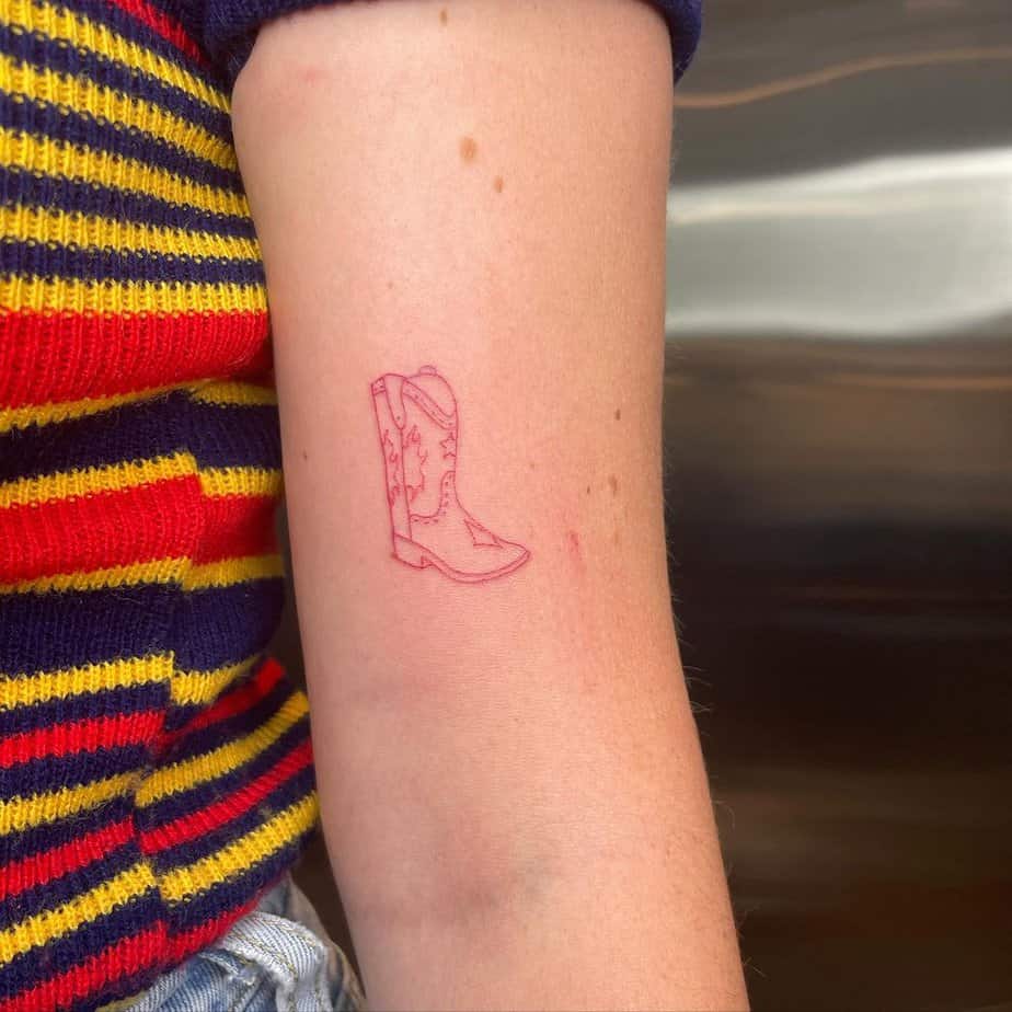 20 Unique Red Ink Tattoos For Passionate Expression
