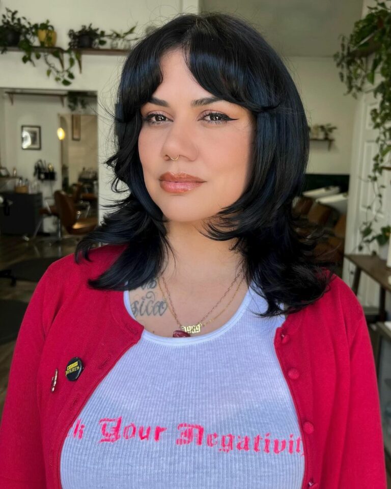 Short Face Framing Bangs: The Perfect Shape for Your Face