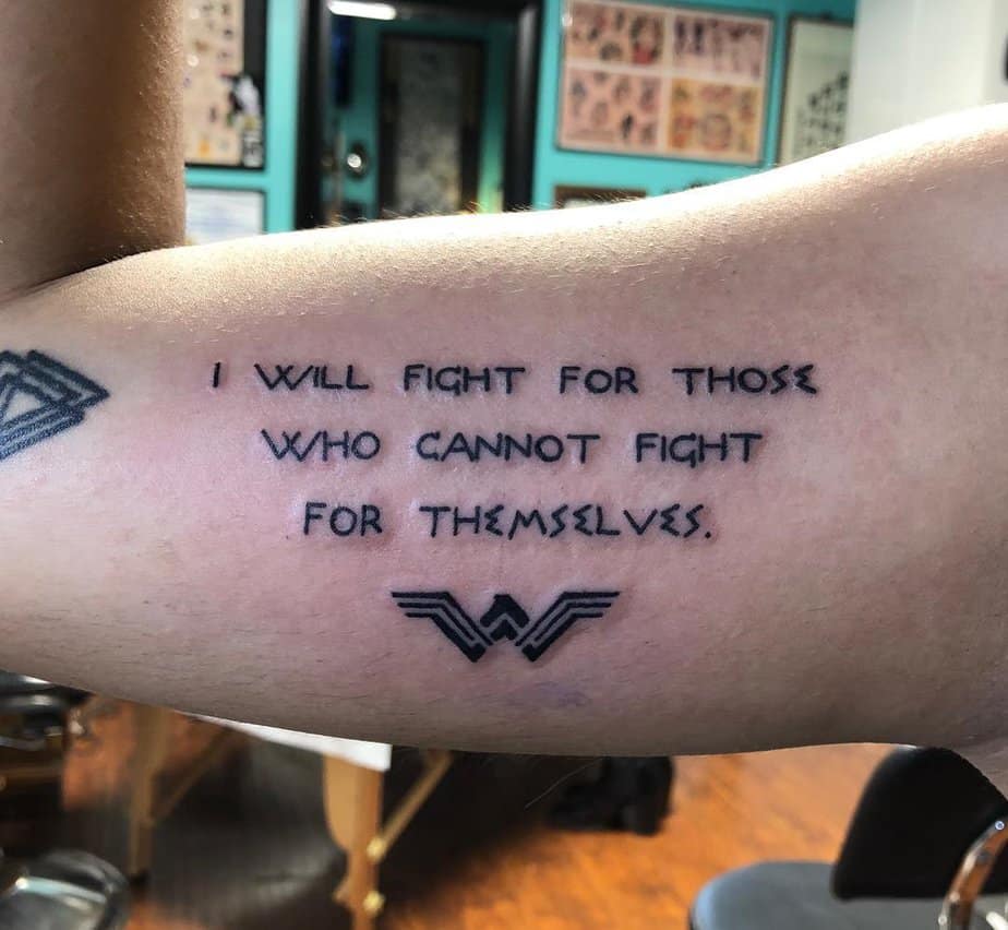 18 Wonder Woman Tattoos That Are Wonder-fully Fierce