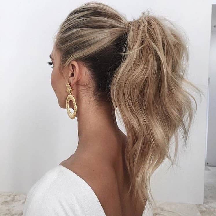 40 Messy Ponytail Looks For The Office AND The Dancefloor