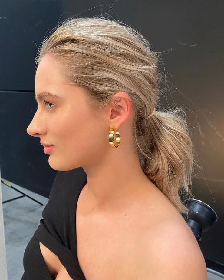 40 Messy Ponytail Looks For The Office AND The Dancefloor