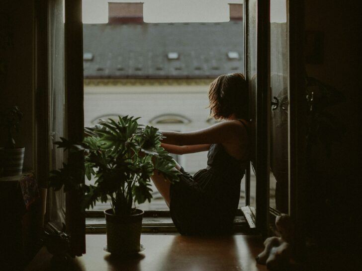 9 Reasons Situationship Breakups Hurt More Than Actual Relationships