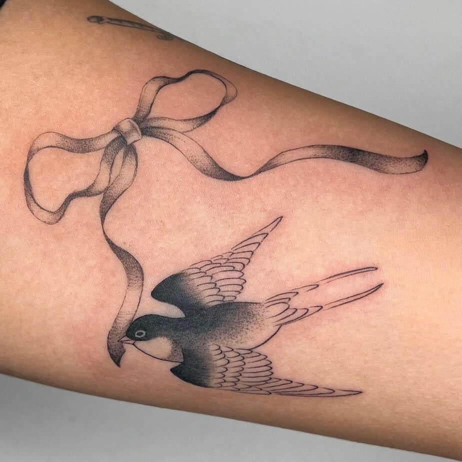 18 Gorgeous Bow Tattoo To Wrap It Up