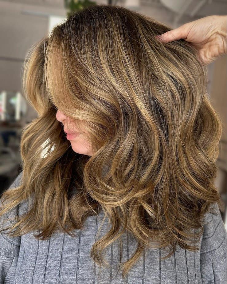 Bouncy bronde