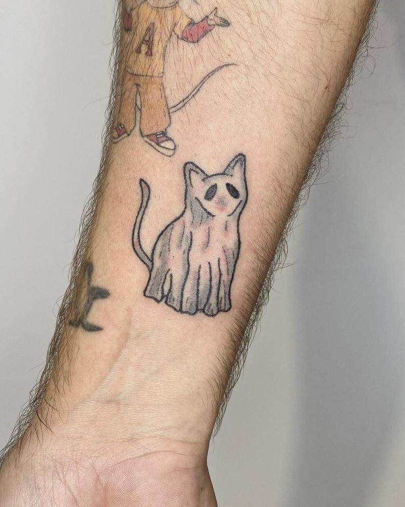 20 Delicate Hand Poked Tattoos To Celebrate The Art Of Subtlety