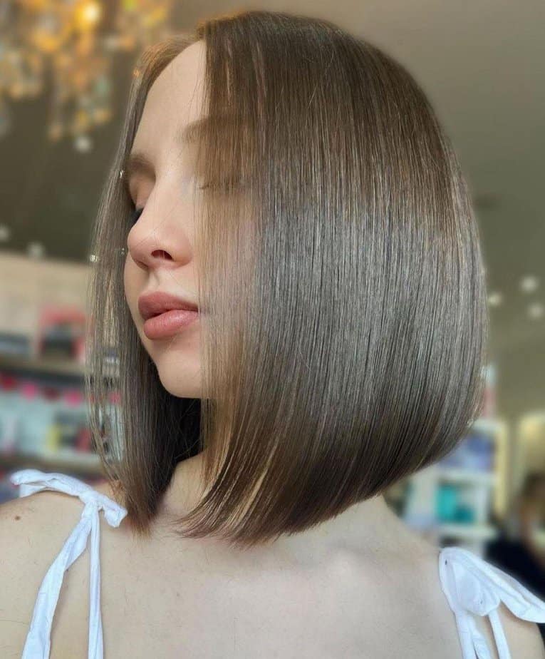 35 Classy Angled Bob Haircuts For A Polished Look