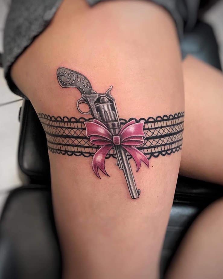 Gun garter with a bow